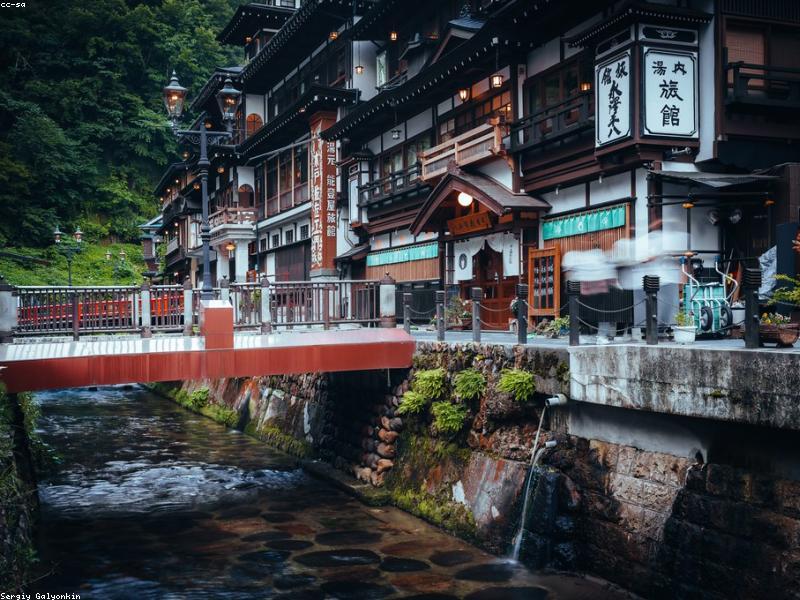 Ilustrasi Group Travel Jepang 10 Orang 2026: Tips, Rute & Estimasi Biaya